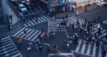 静岡駅前の交差点